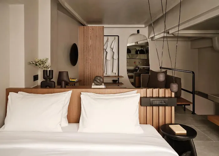 Hom Santorini (Adults Only)
